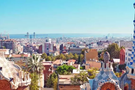 Barcelone, Espagne : vue panoramique Parc Güell, Antoni Gaudí