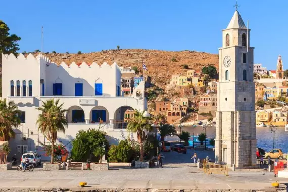 Panorama sur le port de Symi. île du Dodécanèse